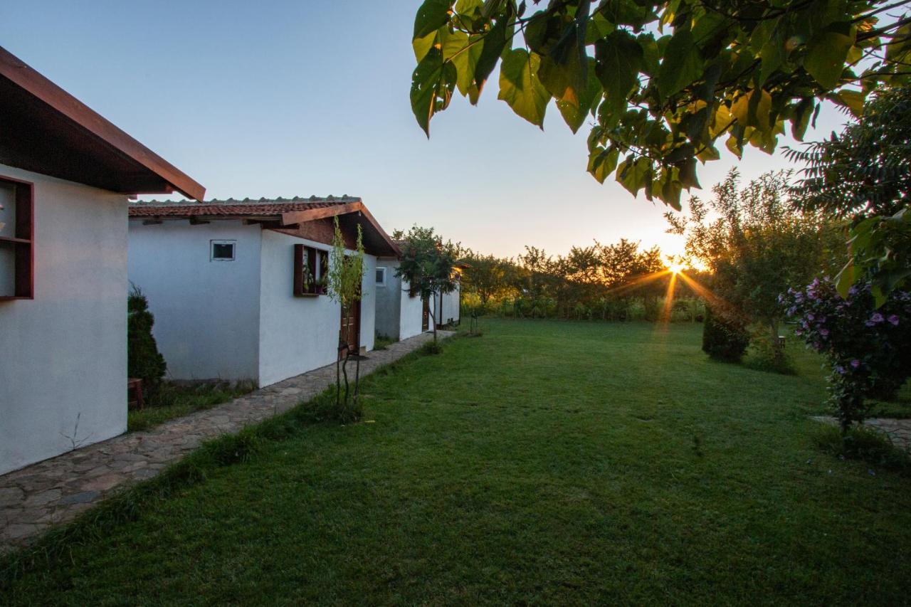 La Livada Villa Greci Exterior photo